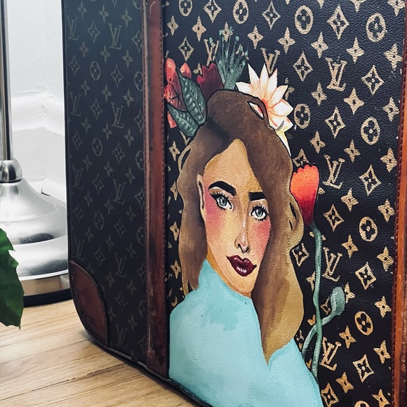 Handpainted lv case - Picture 5 of 5